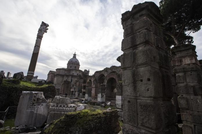 Fori Imperiali:dopo 20 anni area archeologica apre di giorno
