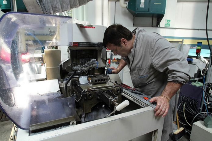 Pil: Istat conferma 2018 a +0,9%, 2017 al rialzo +1,7%