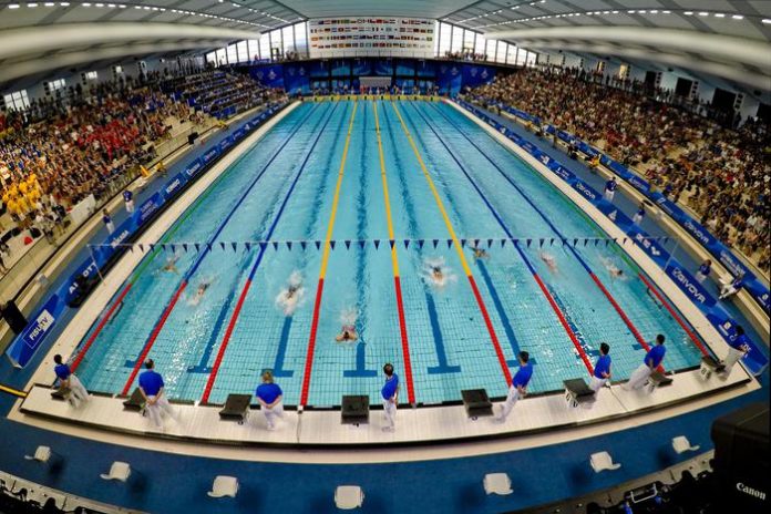 Universiadi: Nuoto, lo spettacolo del pubblico alla Scandone