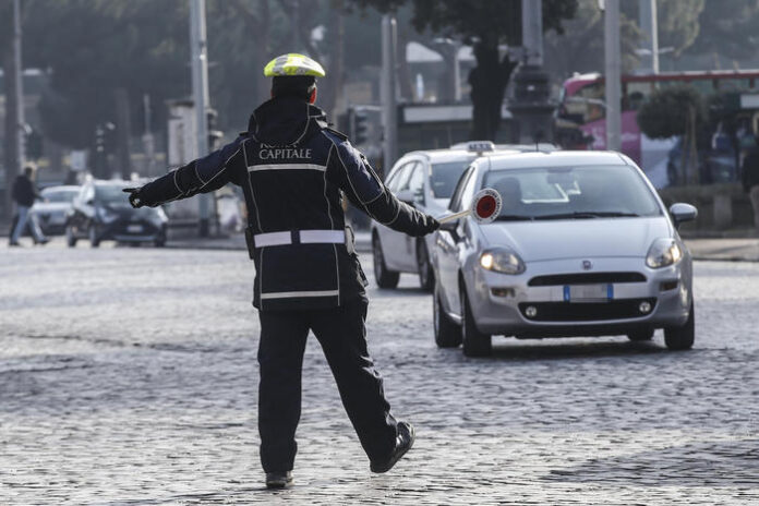 Smog: domenica ecologica; a Roma nella mattinata 149 multe