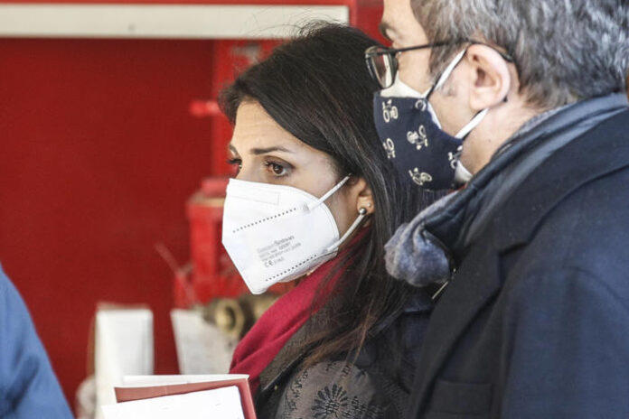 Inchiesta nomine: pg, condannare Raggi a dieci mesi
