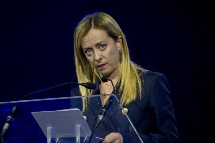 Milano. Fratelli d Italia Energia da Liberare convegno con Giorgia Meloni