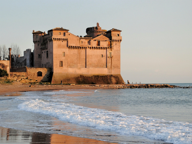 Viva la mamma  Castello di Santa Severa - Un castello sempre aperto